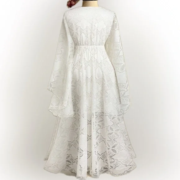 💟 PLUS Lace Dress 💟 - Picture 3 of 11